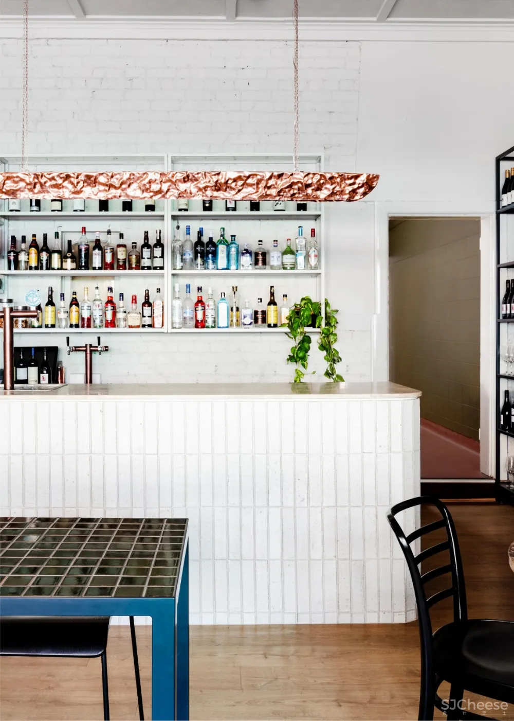 Fiona Lynch&Michael Gittings:休闲庭院酒吧