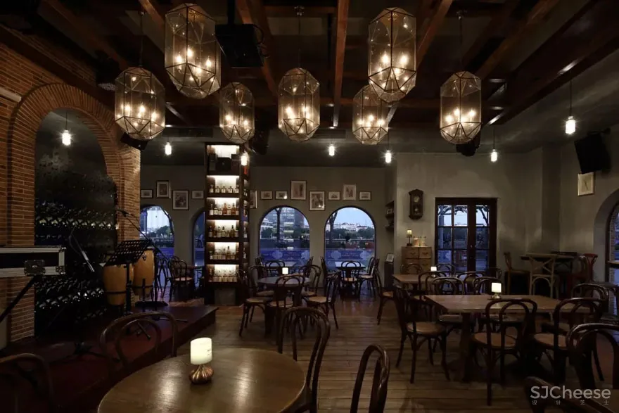 宁波老外滩花园酒吧 | 宁波市高得装饰设计有限公司