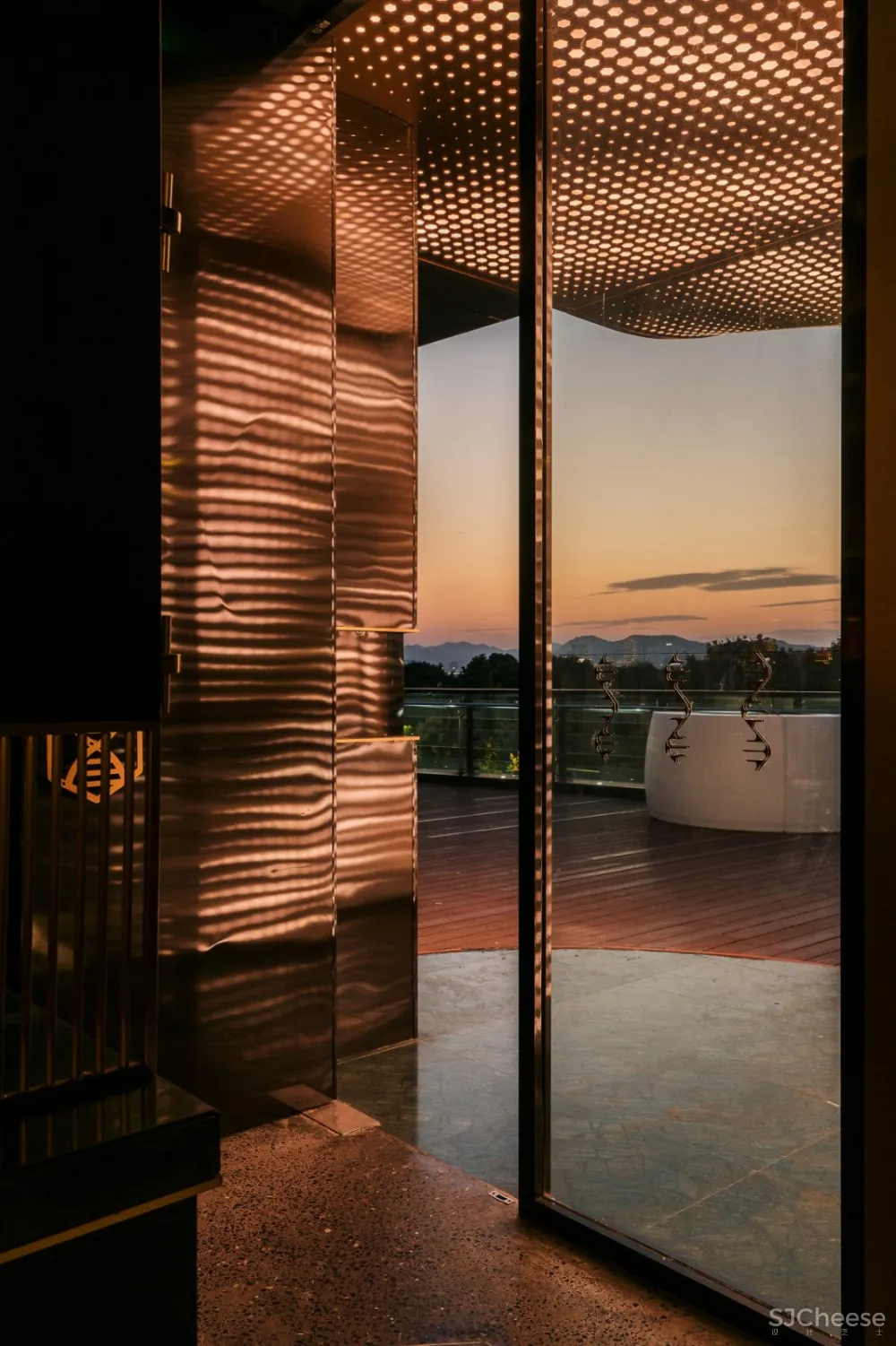 多元选择中追寻,定义独有基因 | 珑腾商业空间设计事务所 首