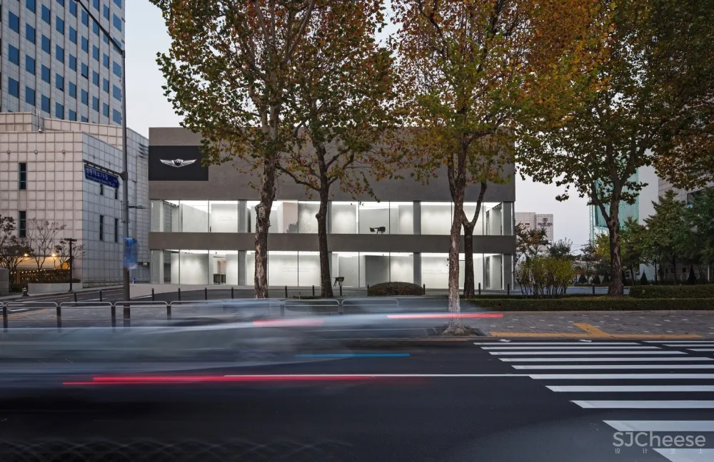 OMA：创世纪 Gangnam 店 首