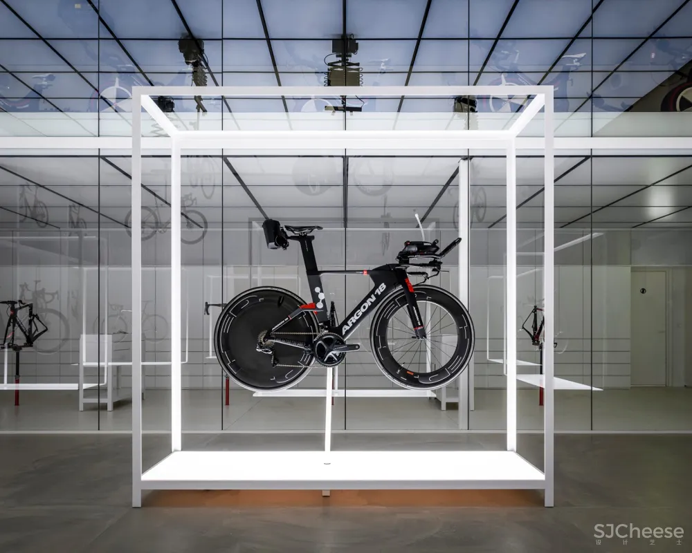 United Cycling自行车实验店,丹麦 / Johannes Torpe Studios