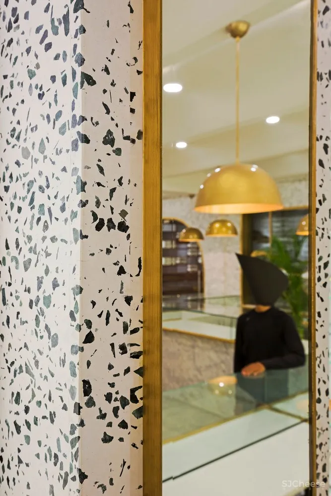 RENESA :眼镜店The Focal Length 首