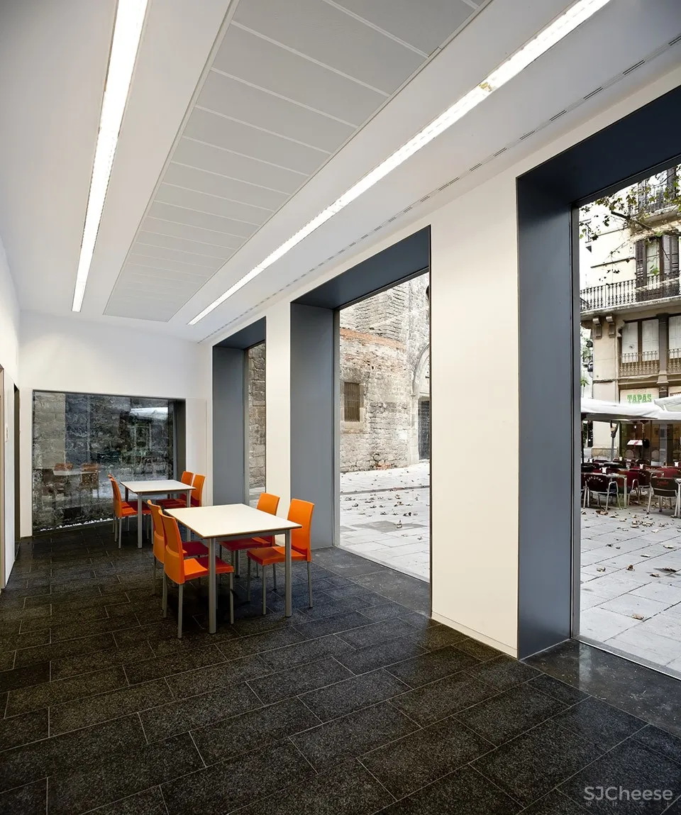 玩具图书馆与办公室,巴塞罗那 / taller 9s arquitectes