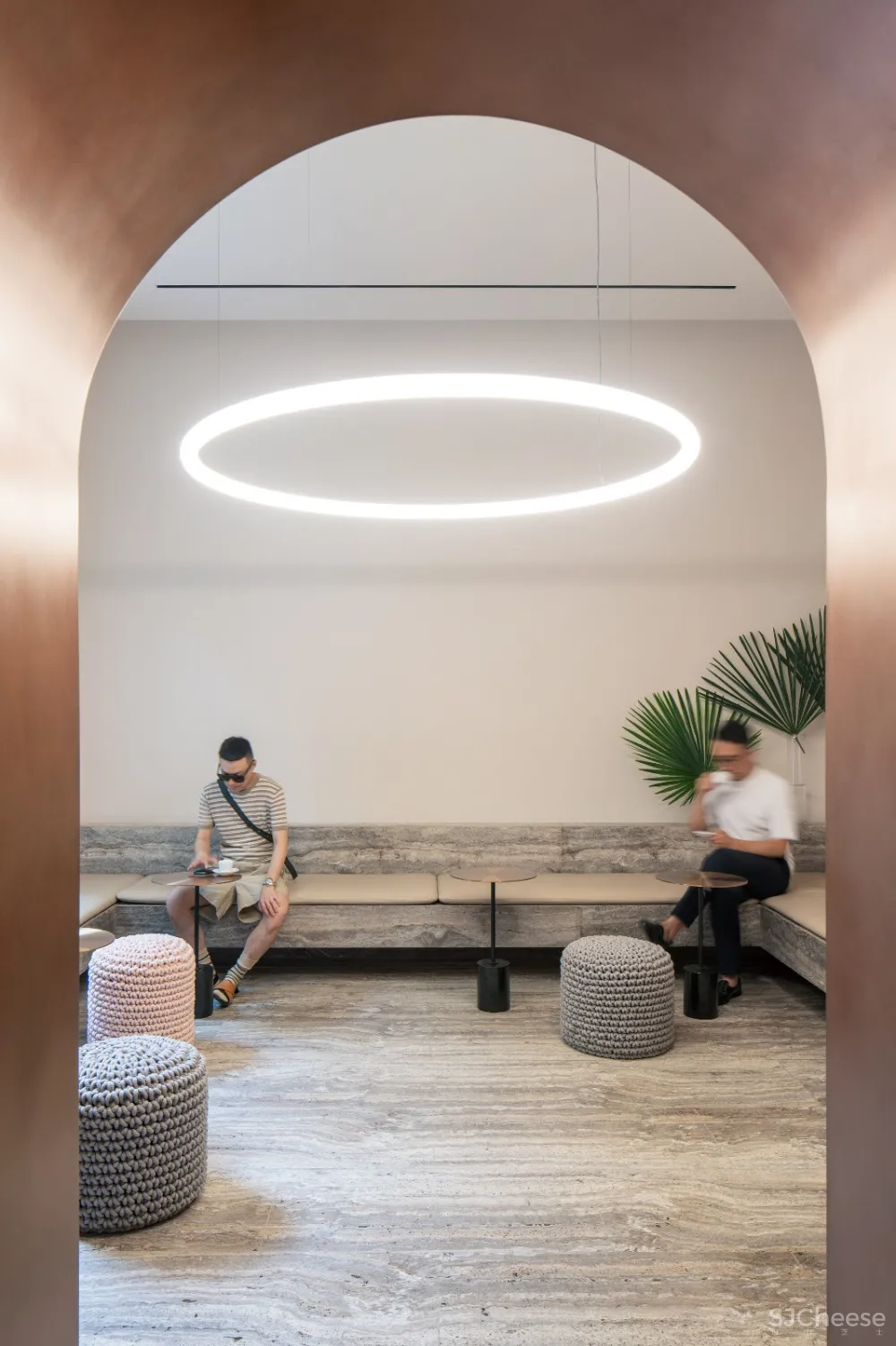 Office AIO:上海莲花酒吧 首