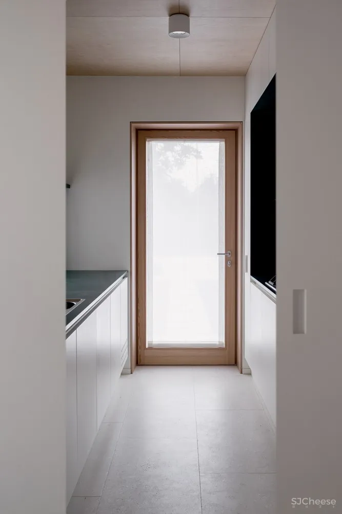 studioWOK：意大利极简清新别墅 首