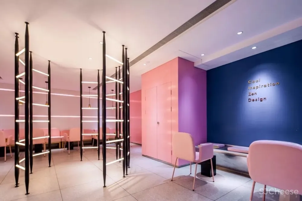 喜茶南京德基 PINK 店:Beautiful Chaos | 梅蘭工作室 首