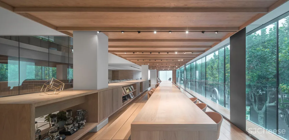 NIO蔚来旗舰展厅,杭州 / SHL 首