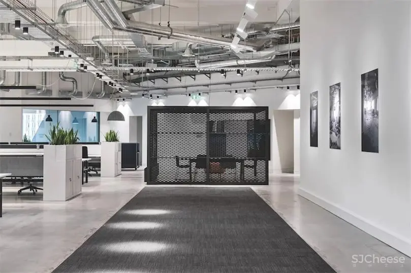 kettal为开放式工作空间设计了模块化“办公亭”