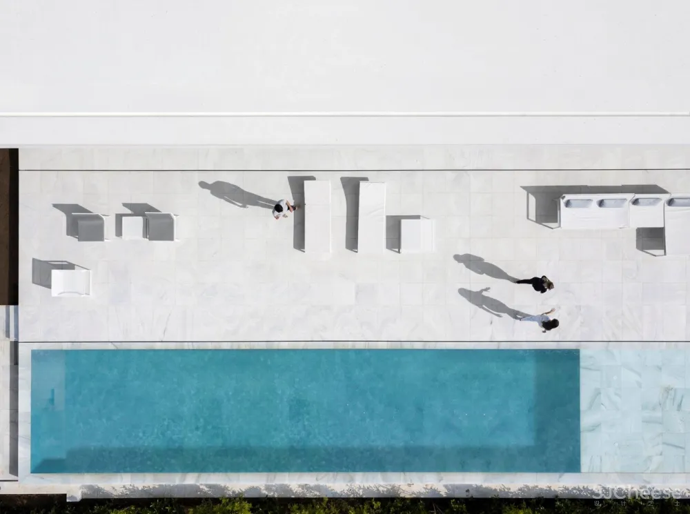 Fran Silvestre Arquitectos:远眺大海 Hofmann House 首