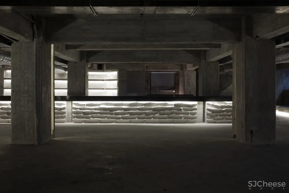 Foro Normandie地下夜店,墨西哥 / Ludwig Godefroy Office 首