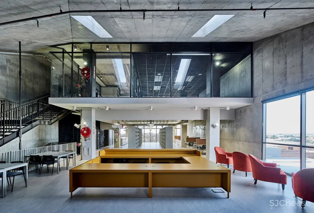 Sol Plaatje大学学生资源中心,南非 / designworkshop