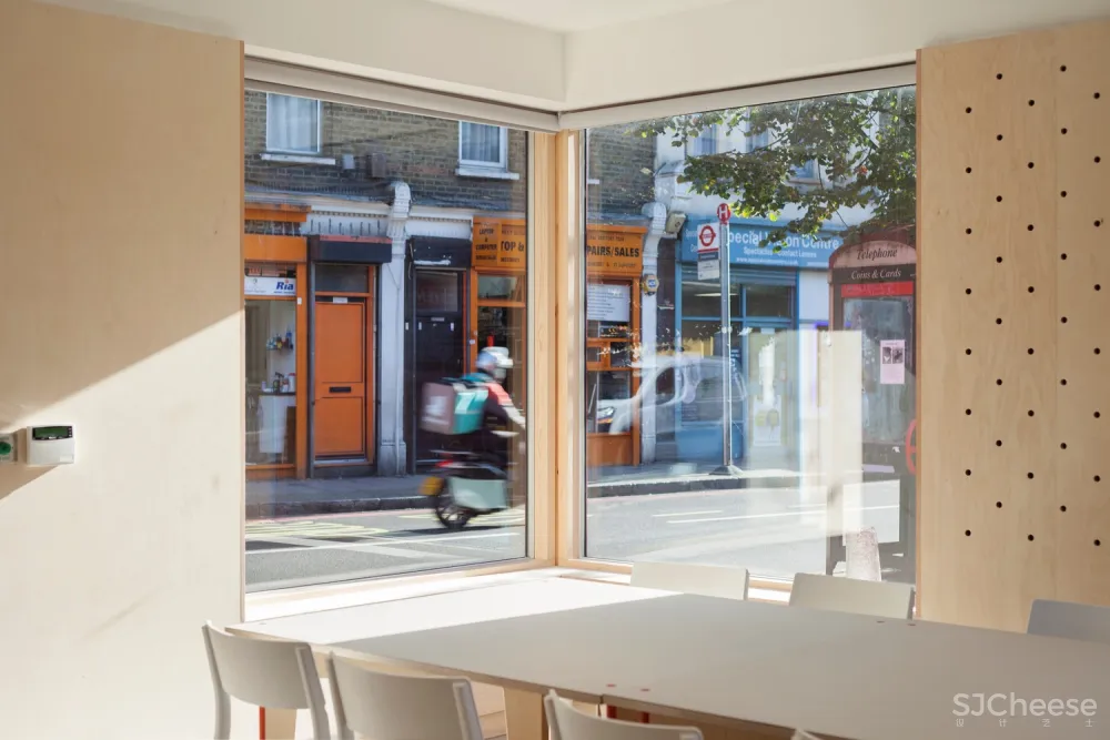 伦敦东大街图书馆 | Southwark Council