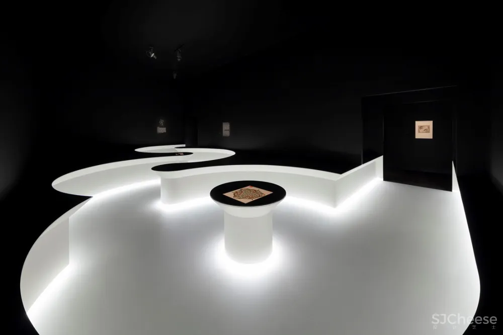 “两个世界之间”/ Escher x nendo 首