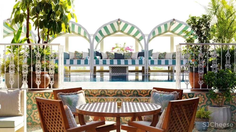 孟买Soho House：借鉴了印度传统纺织品图案