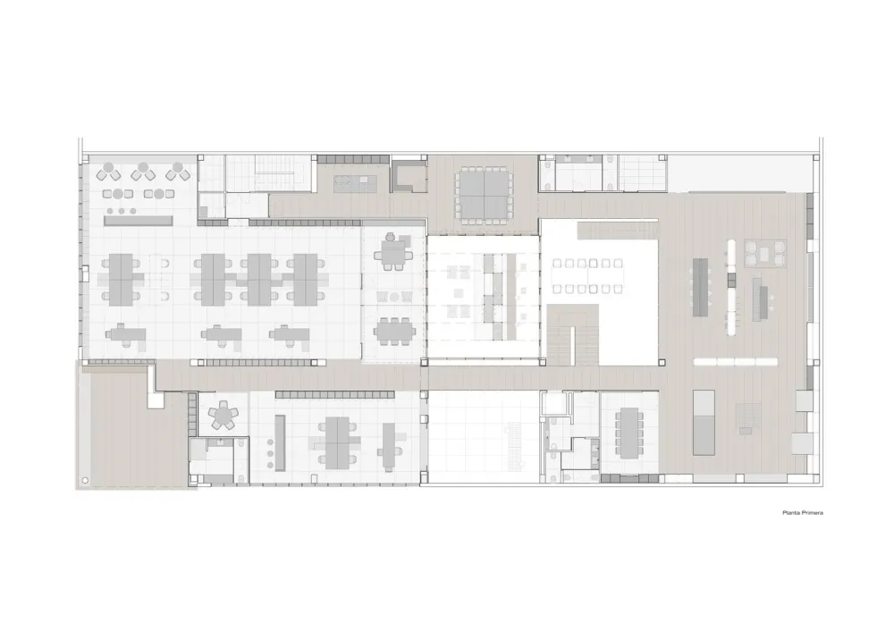 Arkoslight 办公室，将产品融入设计 / Francesc Rifé studio