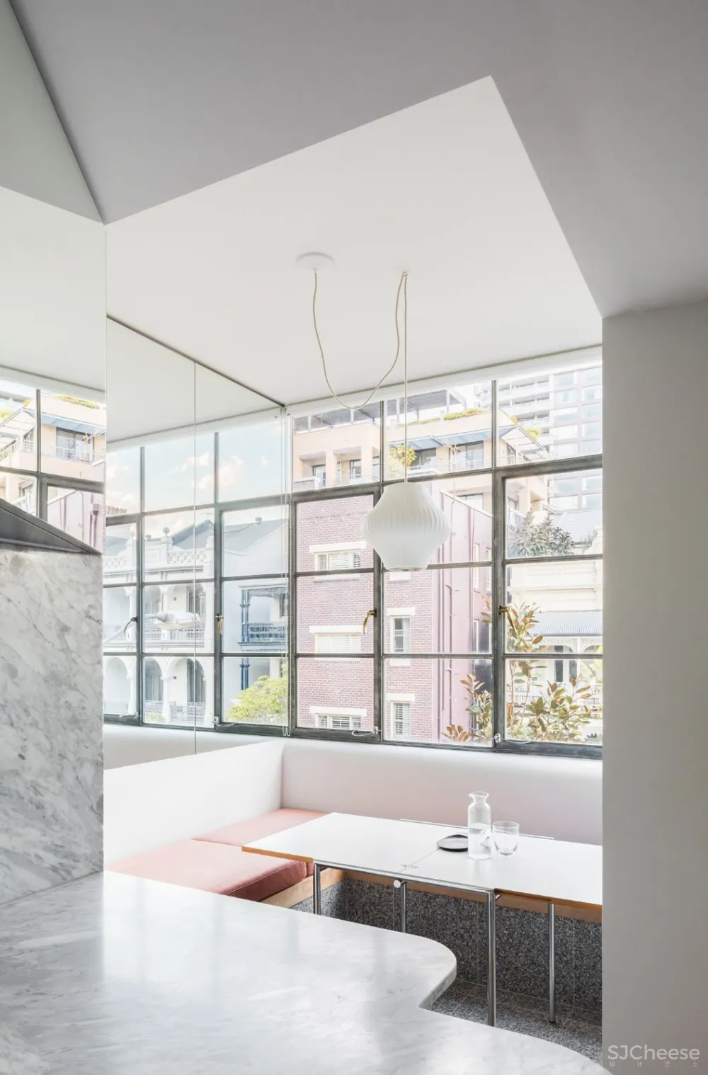 RETALLACK THOMPSON | 查理斯大道公寓 首