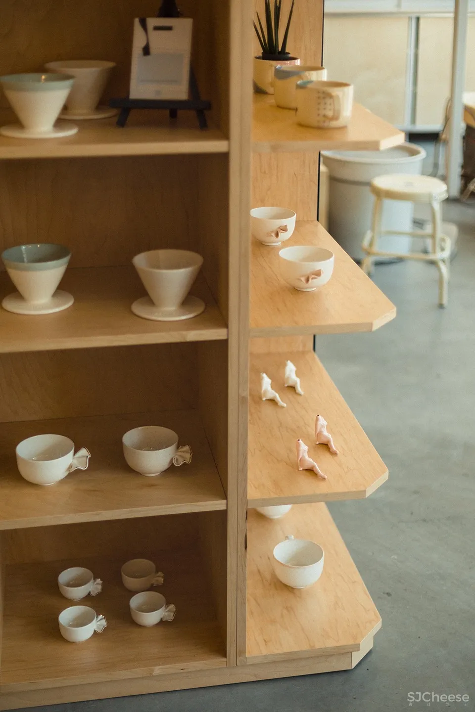 Les Faiseurs咖啡馆和陶艺工作室，蒙特利尔 / Catherine Catherine