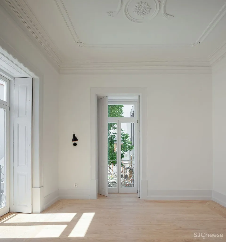 科英布拉酒店改造，葡萄牙 / depA Architects