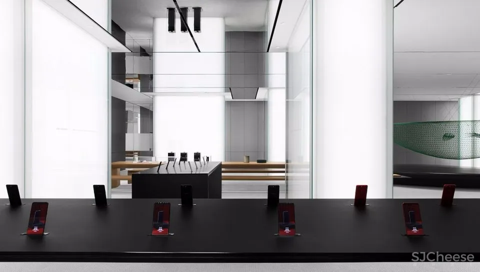 东仓建设:全球首家超级旗舰店·Whale 首