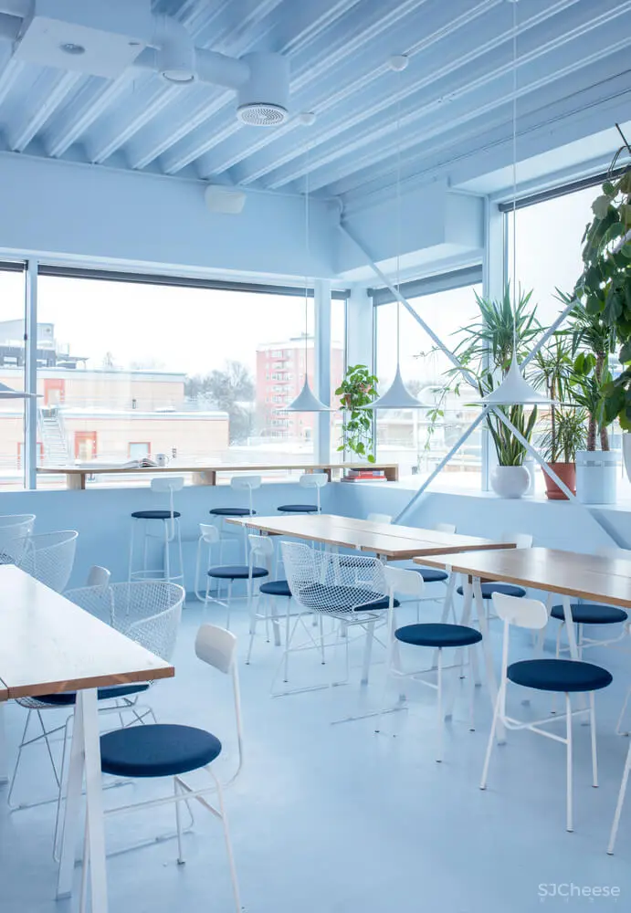 挪威Bakken＆Bæck未来主义办公室改造设计