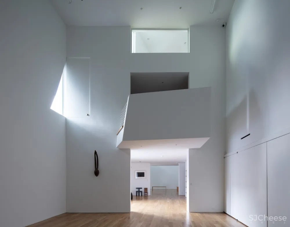 Transart艺术基金会,缝隙进入艺术光 / Schaum/Shieh