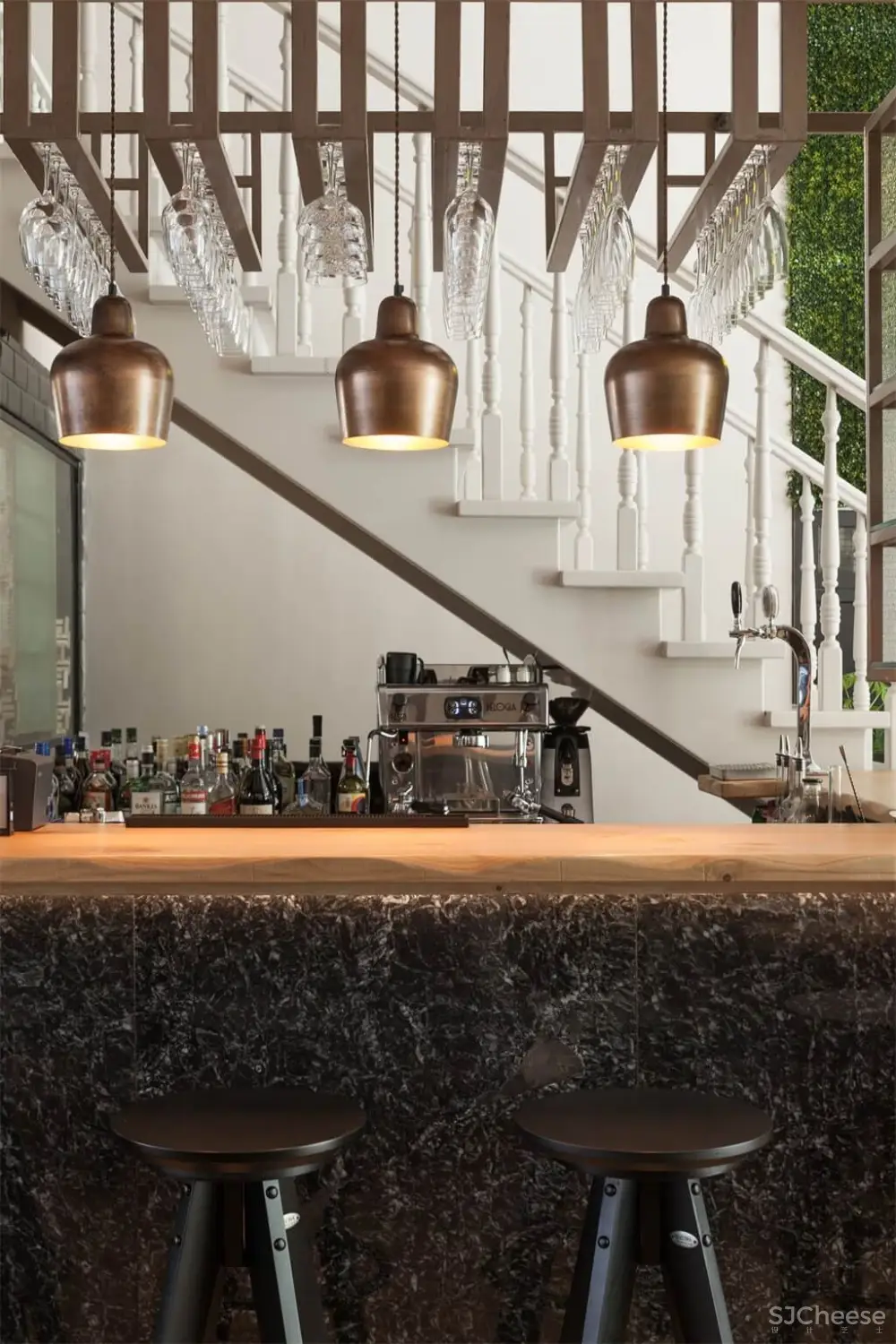 在希腊享受一餐纯正的意式美味