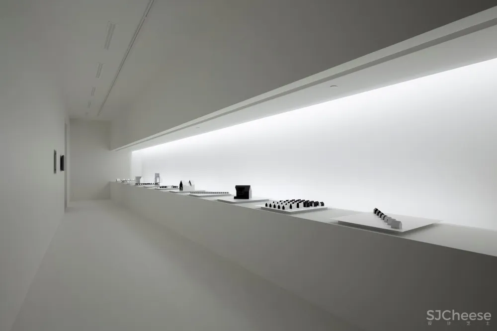 “两个世界之间”/ Escher x nendo 首