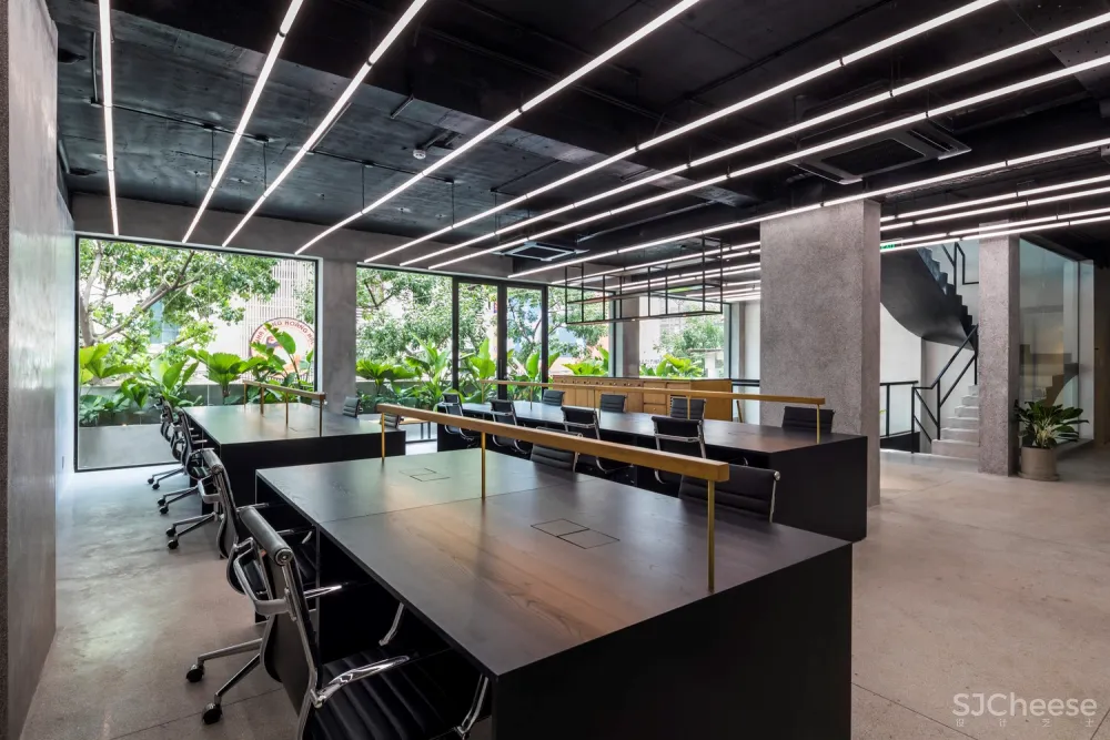 Sanuki Daisuke architects：越南年轻创业者的办公空间