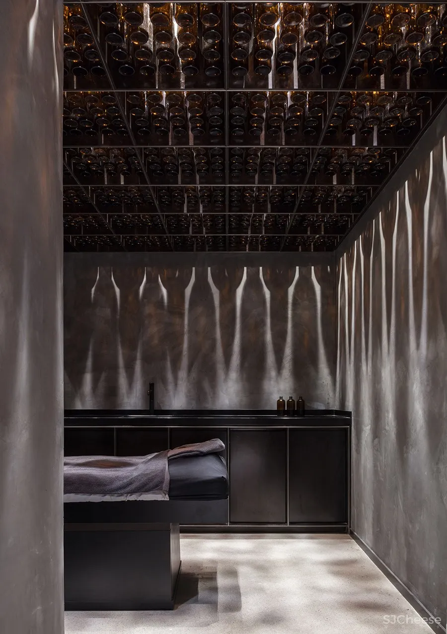 Szczepaniak：迪拜Chaps & Co男士沙龙 首