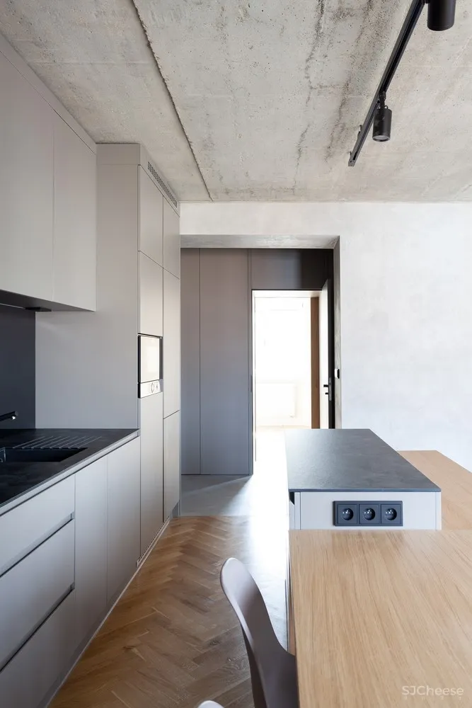 Minimalist Apartment in Prague | 安静中性的环境 首