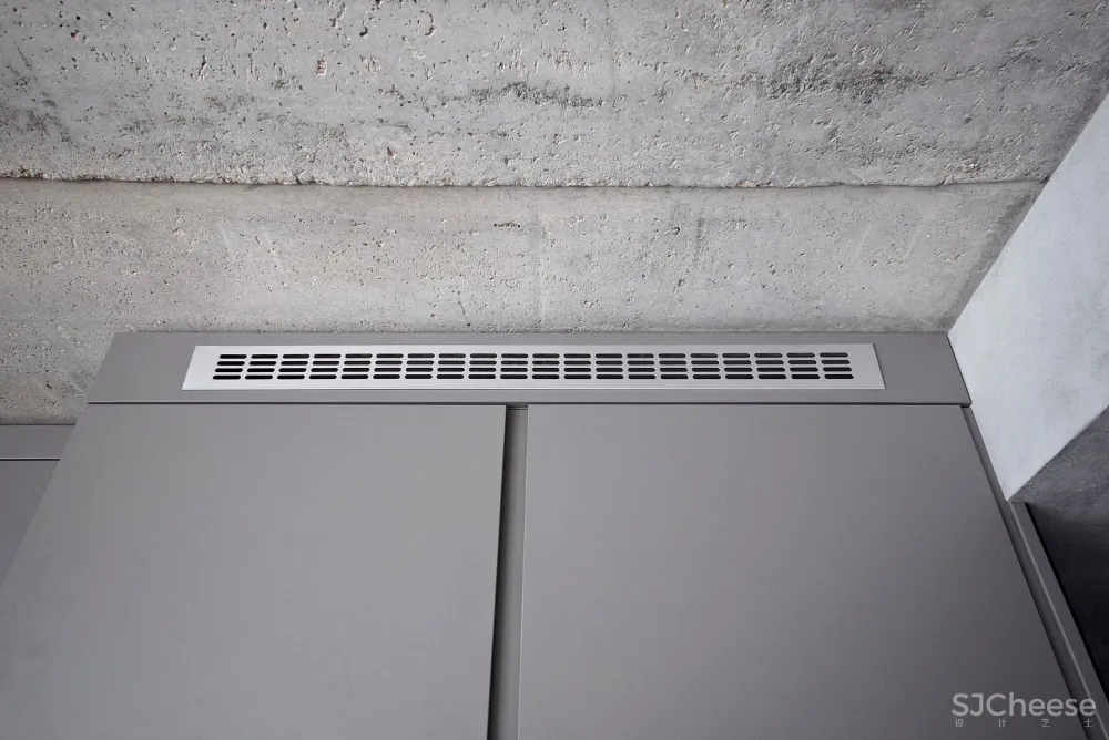 Minimalist Apartment in Prague | 安静中性的环境 首