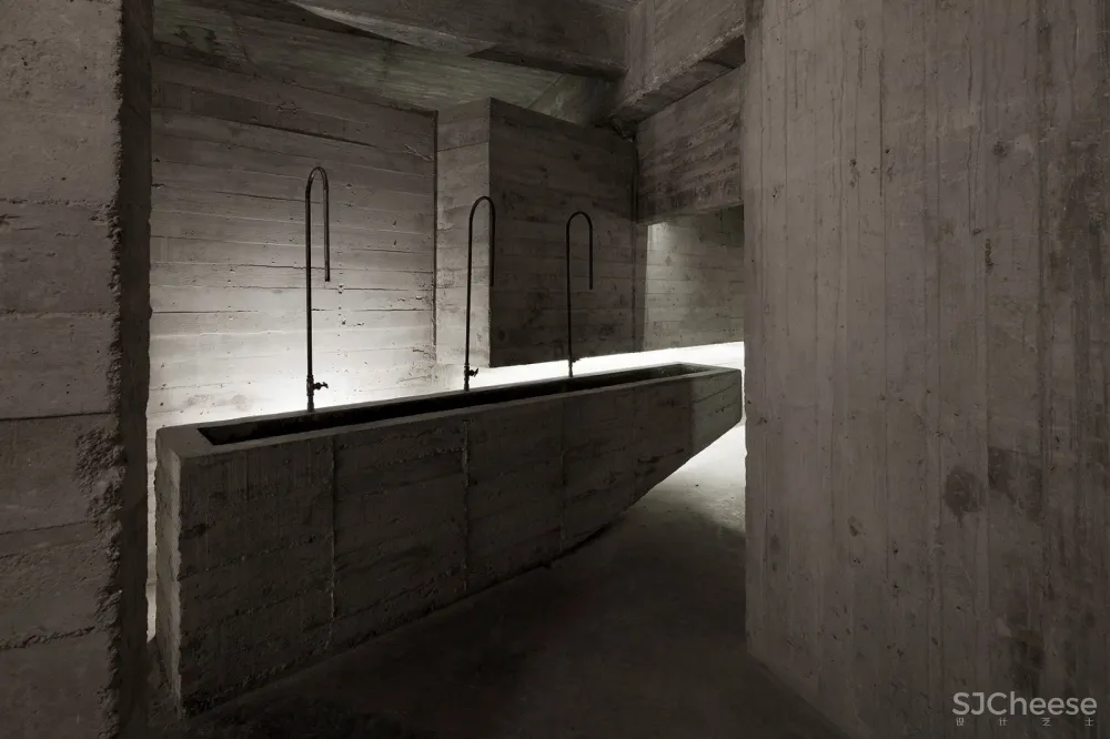 Foro Normandie地下夜店,墨西哥 / Ludwig Godefroy Office 首