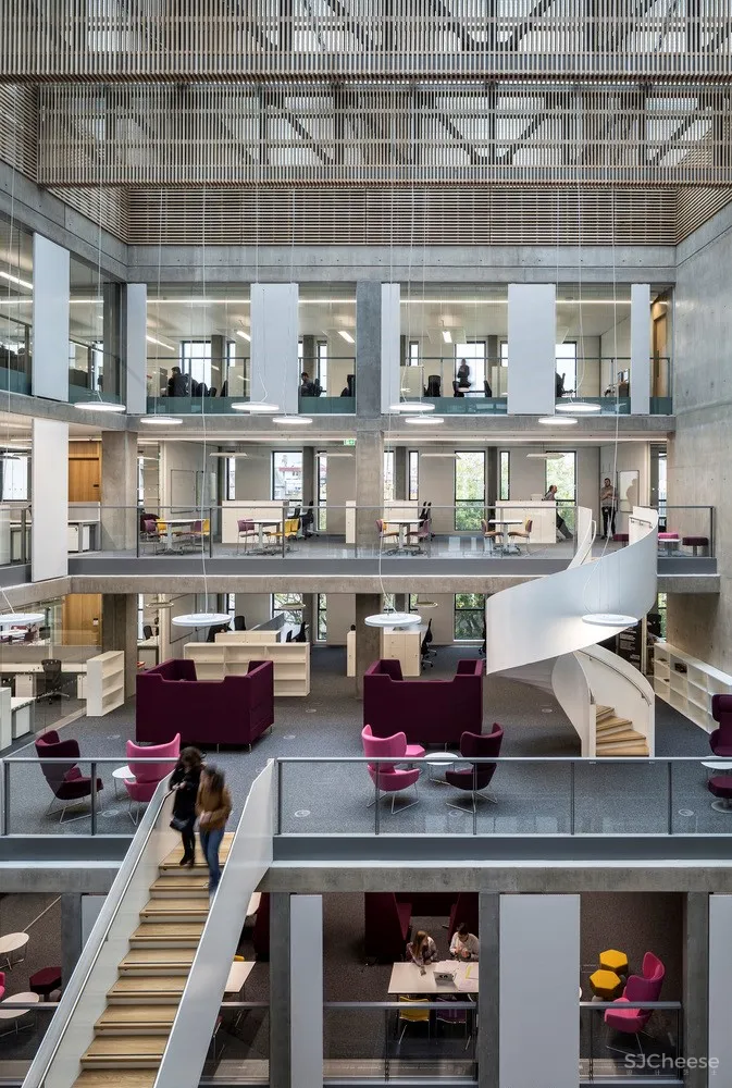 贝叶斯中心 / Bennetts Associates