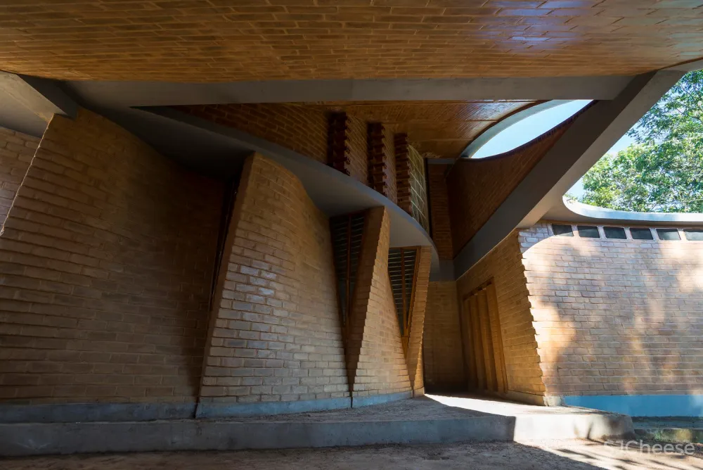 印度牧师住宅 / Wallmakers