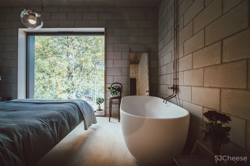 英国一对双胞胎兄弟自建优雅工业之家