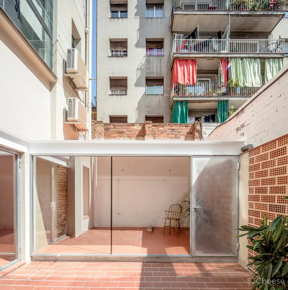 CRÜ | 巴塞罗那低层住宅 La Ximena