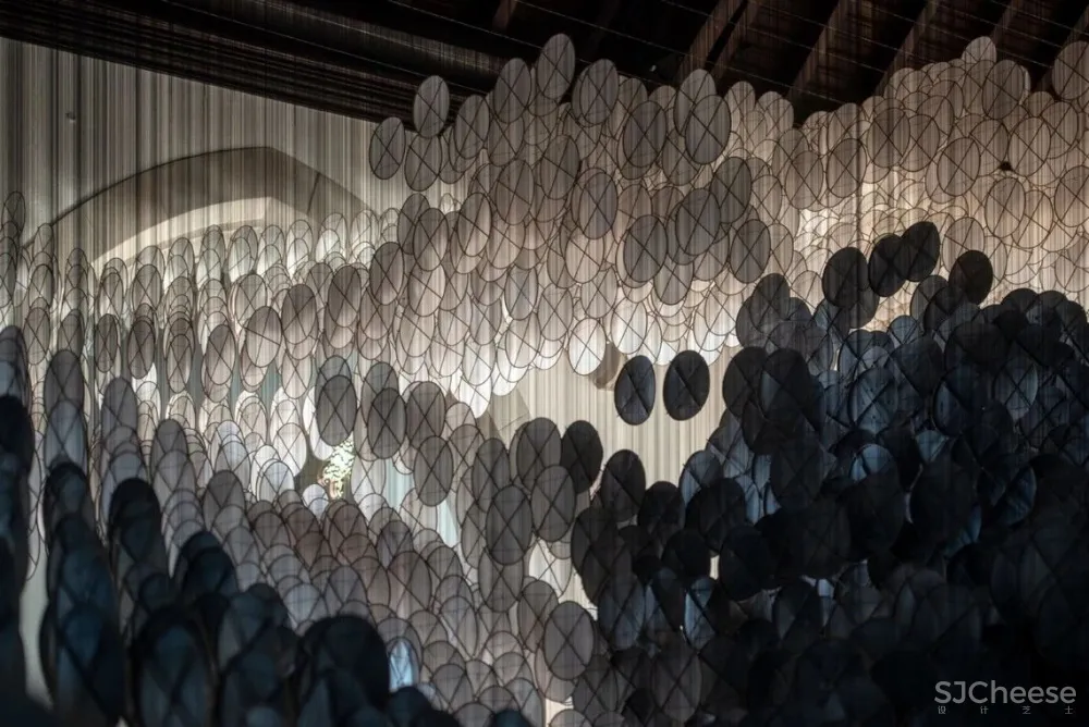 Jacob Hashimoto | 双色云 首