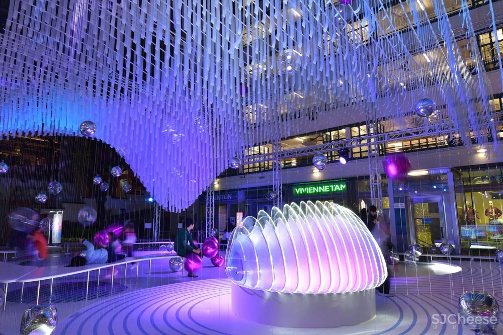 香港飘浮圣诞展亭,随风晃动的气球组成另类城市风景 | AaaM建筑设计工作室