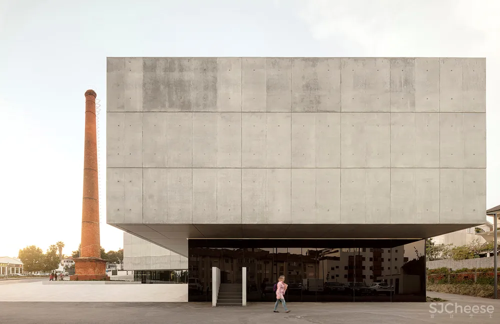 CAA / ÁGUEDA 艺术中心,葡萄牙 / AND-RÉ