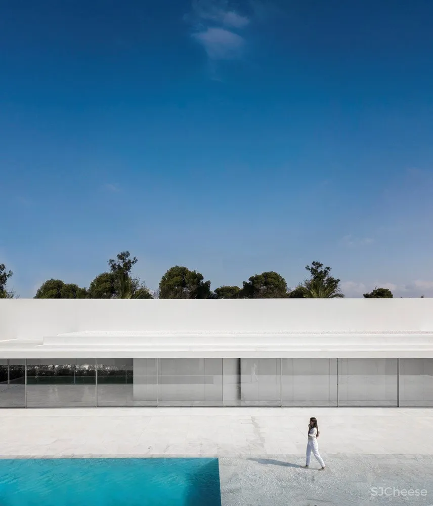 Fran Silvestre Arquitectos:远眺大海 Hofmann House 首
