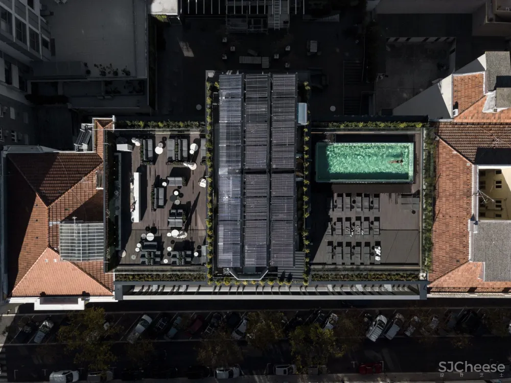 勒克斯公园酒店 / Arquitectos Aliados + PROMONTORIO