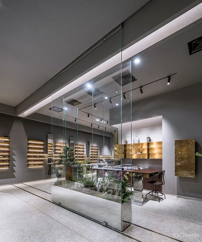 北京阿目眼镜店铺 / TEMP 首