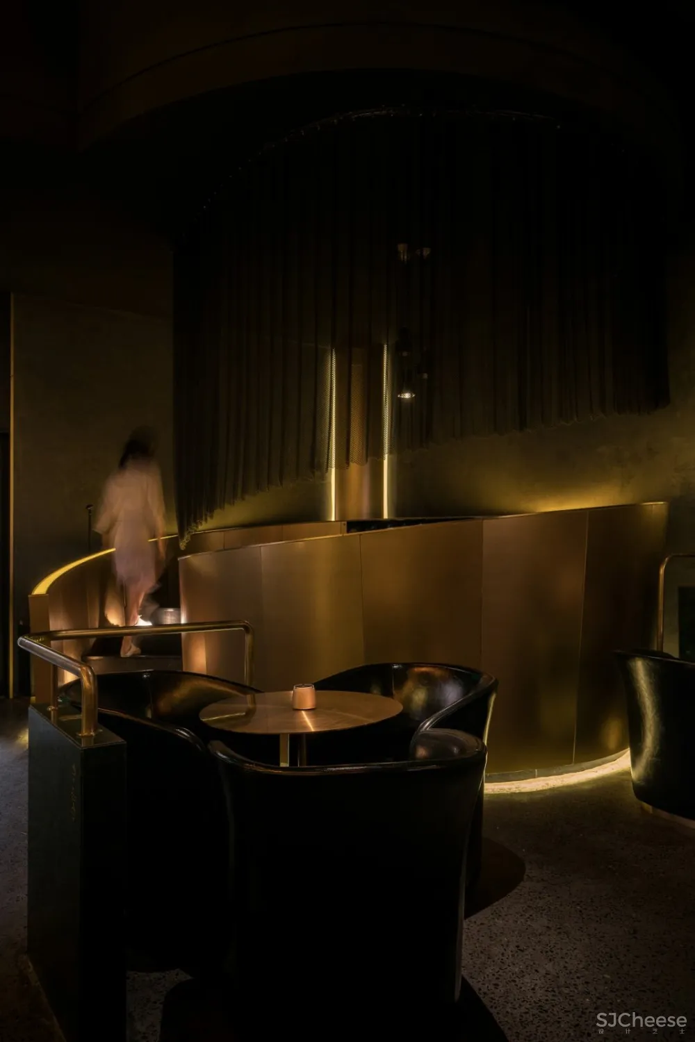 多元选择中追寻,定义独有基因 | 珑腾商业空间设计事务所 首