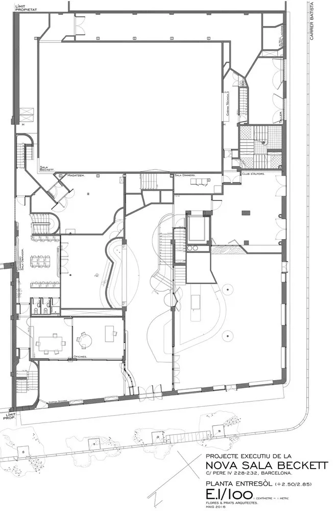 贝克特实验剧场 / Flores & Prats