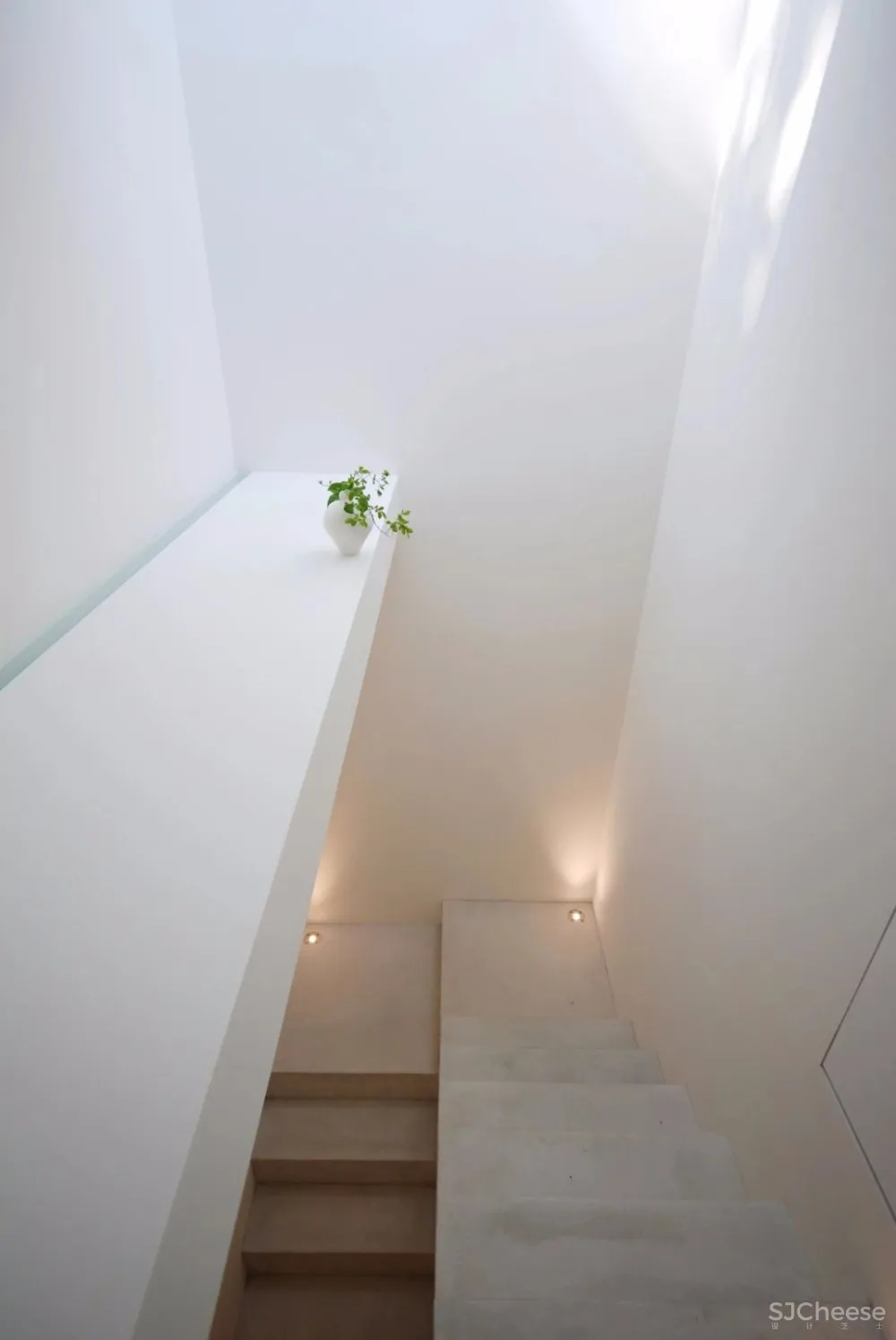 极简大师丨如何将白色做出空灵的境界