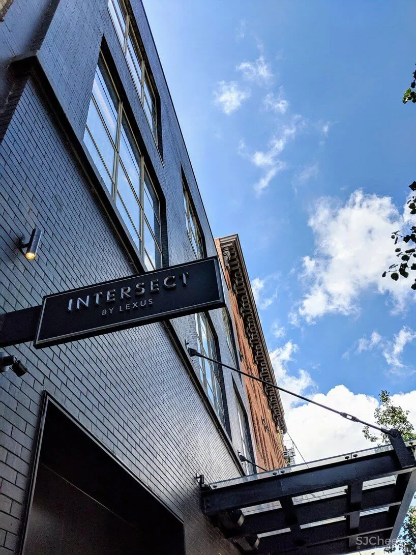 纽约肉库区雷克萨斯交流中心设计