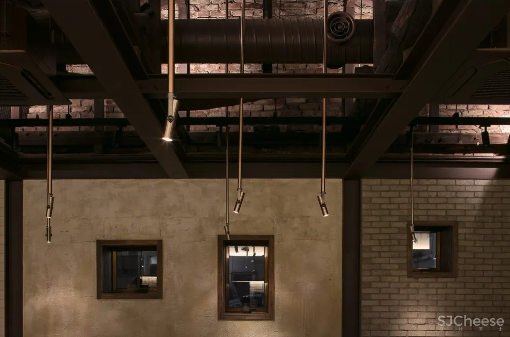 传统木结构餐厅 | GwangHwaMunHaeMul 首