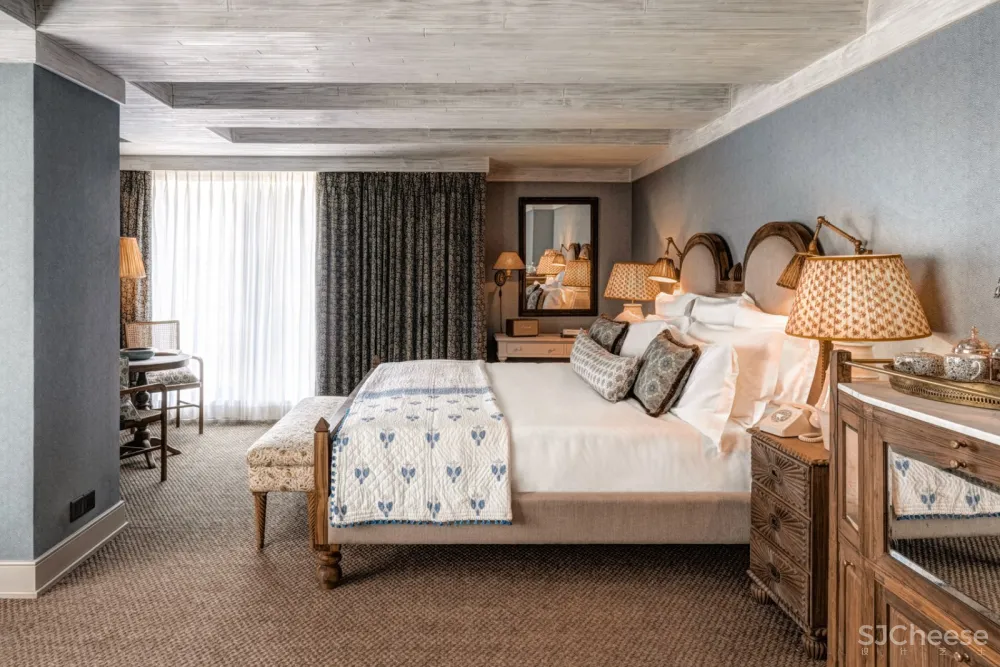 孟买Soho House：借鉴了印度传统纺织品图案