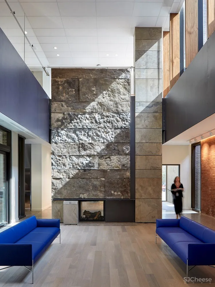 多伦多凯西健康护理中心,为艾滋患者提供希望空间 / Hariri Pontarini Architects