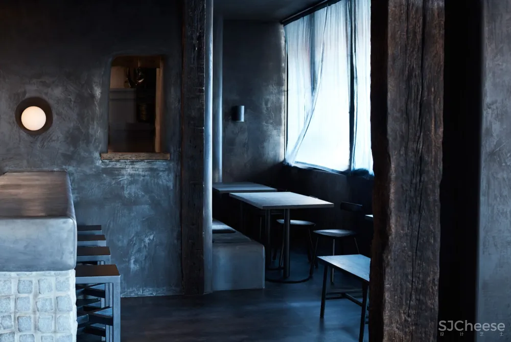 最新 | 高度质感的全黑色调:悉尼 Edition Roasters 咖啡馆 首